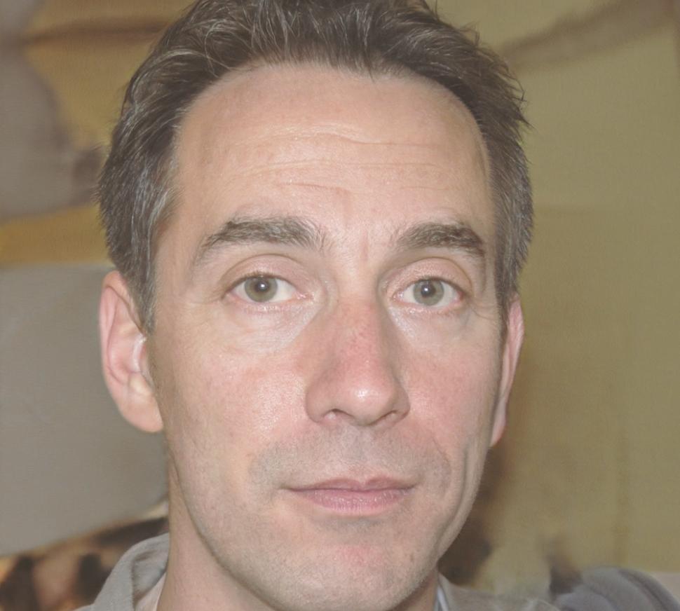 Retrato de Adrián Montero